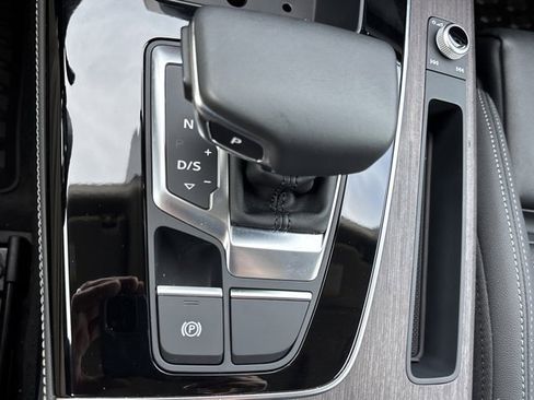 Used 2025 Audi Q5 2.0T Premium Plus w/ Premium Plus Package image 44