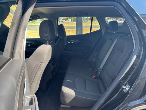 Used 2024 GMC Terrain SLE FWD image 20