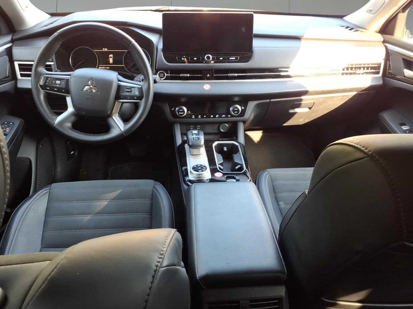 Used 2025 Mitsubishi Outlander SE AWD/4WD image 7