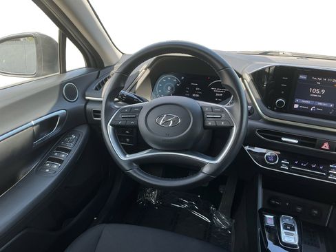 Used 2021 Hyundai Sonata SEL w/ Convenience Package FWD image 11