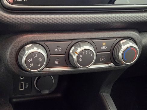 Used 2023 Nissan Kicks S image 31