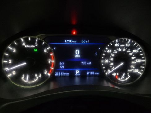Used 2019 Nissan Altima 2.5 SR FWD image 23