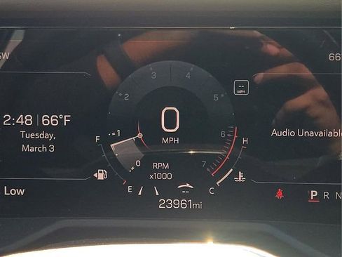 Used 2024 GMC Acadia Denali image 30