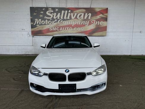 Used 2017 BMW 320i Sedan image 8
