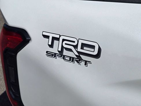Certified 2025 Toyota Tacoma TRD Sport AWD/4WD image 15