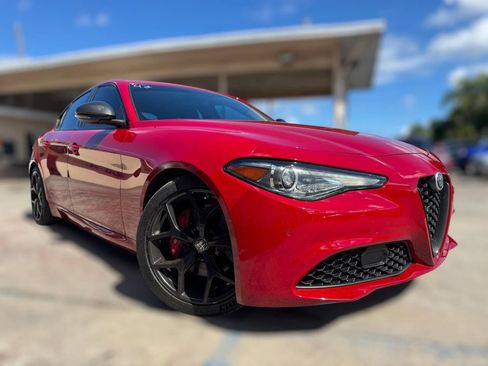 Used 2019 Alfa Romeo Giulia w/ Nero Edizione image 3