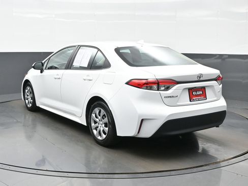 Used 2024 Toyota Corolla LE FWD image 4