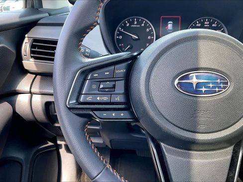 Certified 2024 Subaru Crosstrek 2.5i Limited w/ Crosstrek Mirror Package AWD/4WD image 19