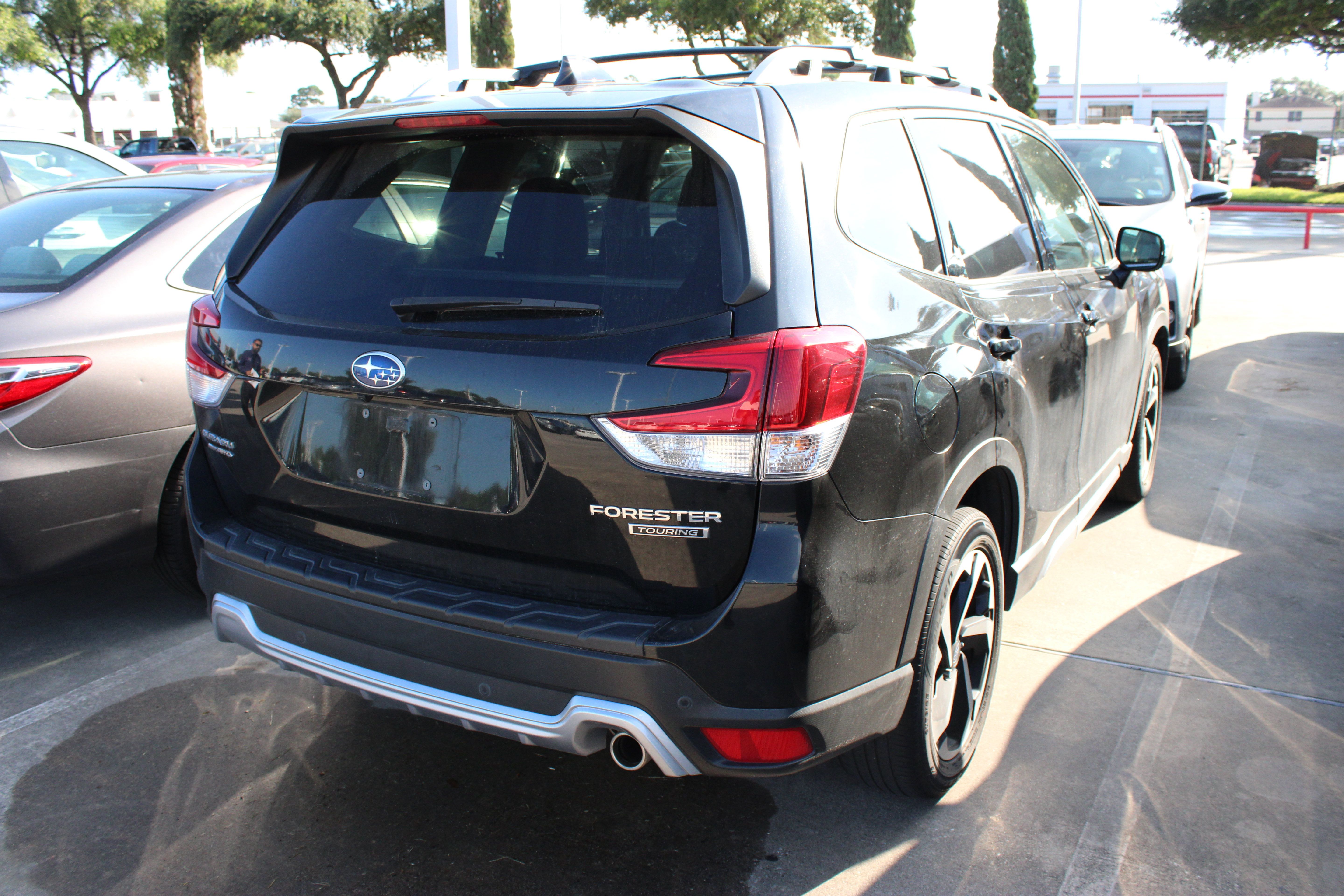 Used 2023 Subaru Forester Touring w/ Popular Package #3 AWD/4WD image 10