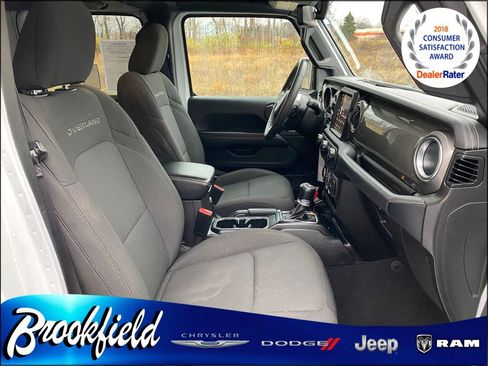 Used 2023 Jeep Gladiator Overland image 22