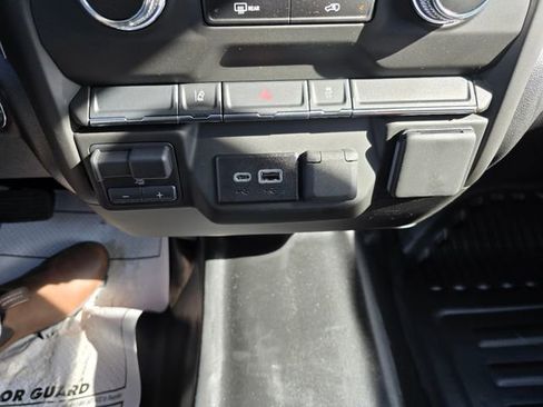 New 2025 GMC Sierra 3500 Pro w/ Convenience Package image 16