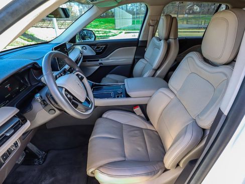 Used 2022 Lincoln Aviator Reserve w/ Equipment Group 201A image 45