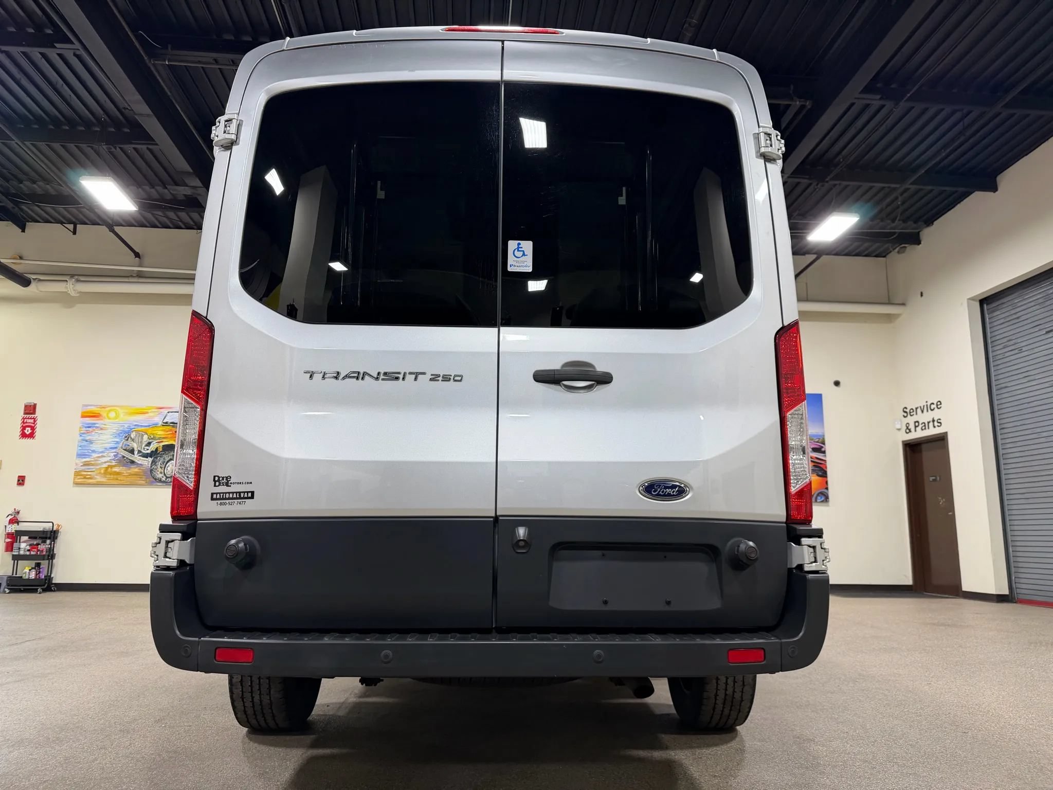 Used 2015 Ford Transit 250 148 Medium Roof RWD image 19