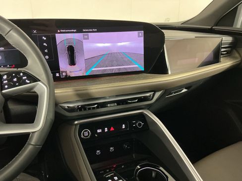 Used 2025 Audi Q5 Prestige image 13