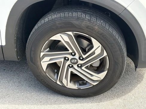 Used 2023 Hyundai Santa Fe SEL w/ Premium Package image 11