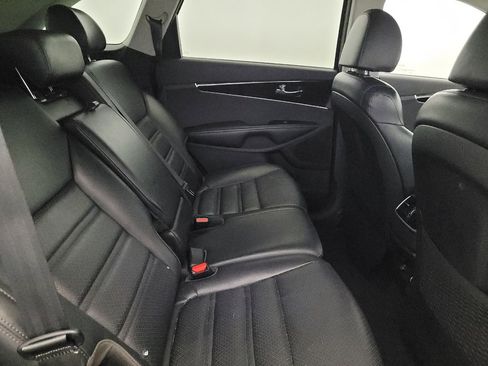 Used 2019 Kia Sorento EX AWD/4WD image 19