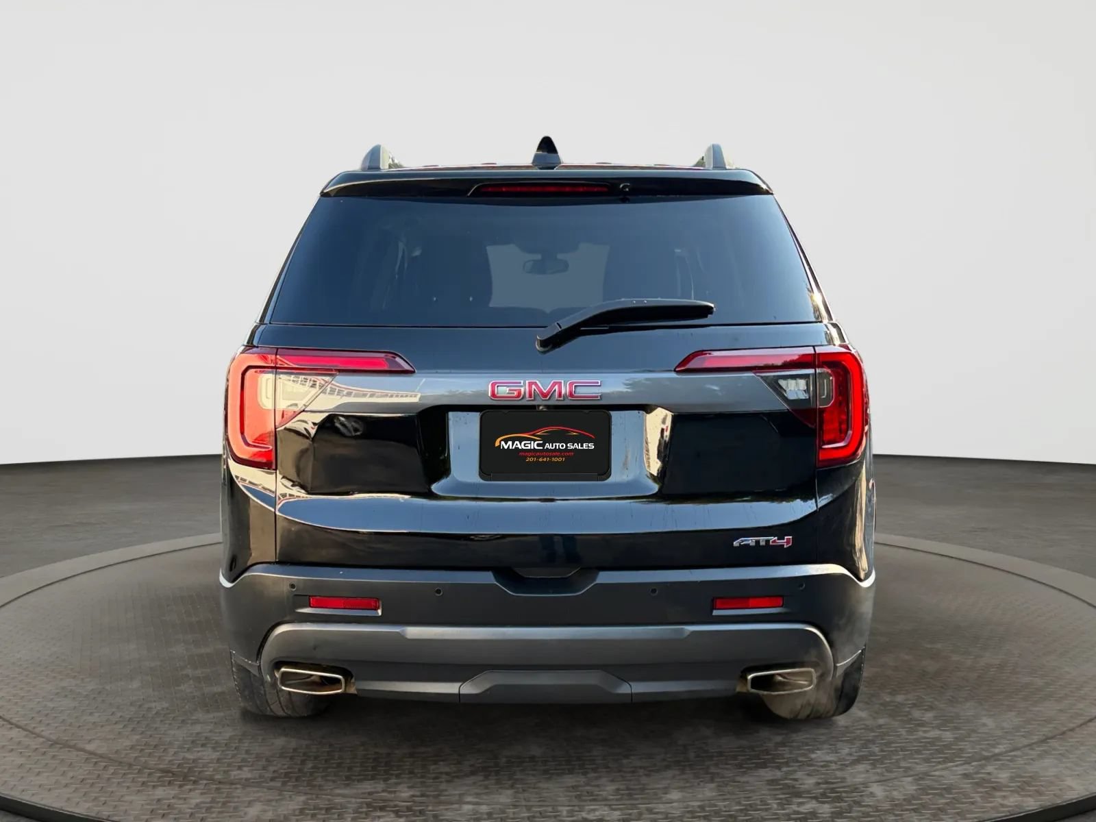 Used 2020 GMC Acadia AT4 w/ LPO, Floor Liner Package AWD/4WD image 9
