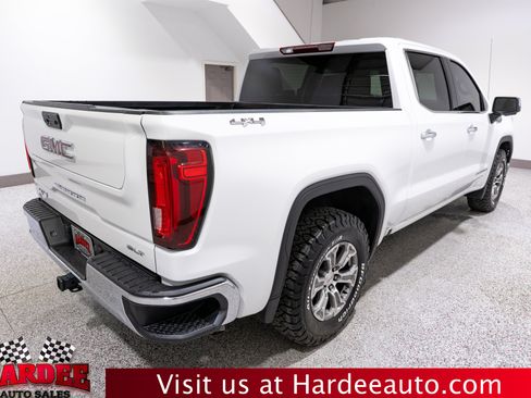 Used 2025 GMC Sierra 1500 SLT AWD/4WD image 5