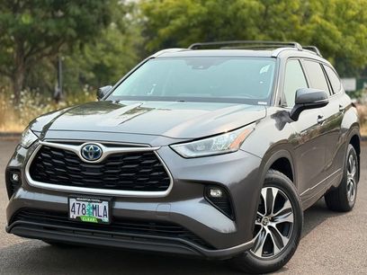 Used 2020 Toyota Highlander XLE