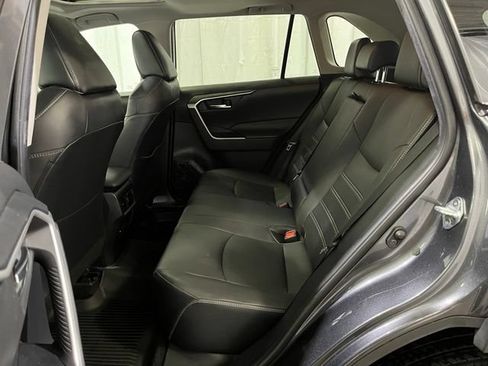 Used 2021 Toyota RAV4 XLE Premium AWD/4WD image 10