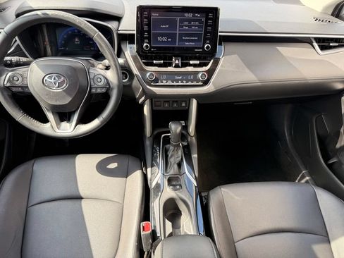 Used 2022 Toyota Corolla Cross XLE w/ Convenience Package AWD/4WD image 33
