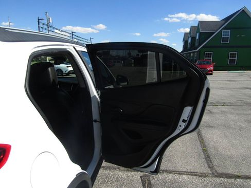 Used 2019 Buick Encore Preferred AWD/4WD image 20