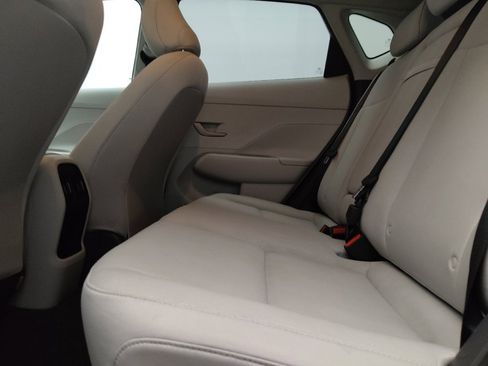 Used 2024 Hyundai Kona SEL FWD image 18