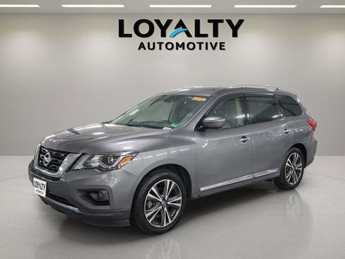 Used 2020 Nissan Pathfinder Platinum FWD image 1