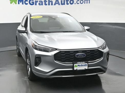 Used 2023 Ford Escape ST-Line Select w/ Tech Pack #1 AWD/4WD image 5
