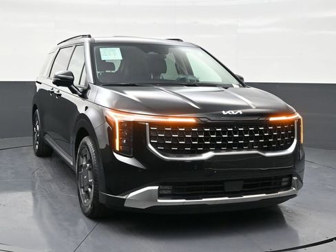 Used 2025 Kia Carnival SX image 7