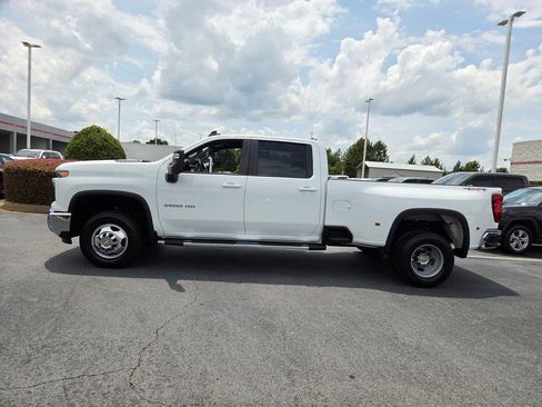 Used 2024 Chevrolet Silverado 3500 LT w/ Safety Package AWD/4WD image 4