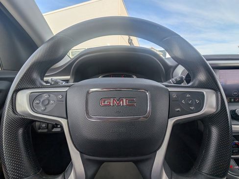 Used 2021 GMC Acadia SLE image 20