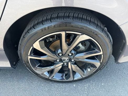 Used 2021 Honda Civic Sport image 11