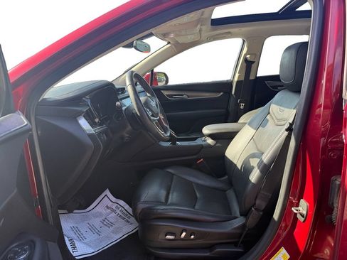Used 2019 Cadillac XT5 Luxury FWD image 9