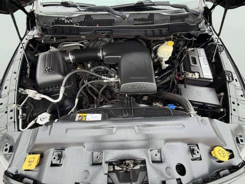 Used 2016 RAM 1500 Express AWD/4WD image 29