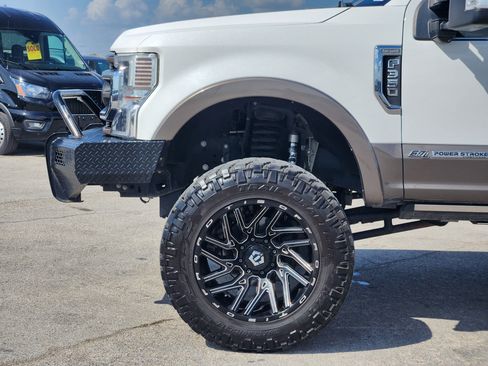 Used 2021 Ford F350 King Ranch w/ King Ranch Ultimate Package AWD/4WD image 9