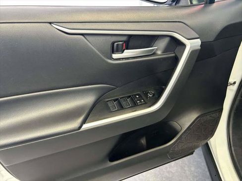 Certified 2024 Toyota RAV4 XLE FWD image 17