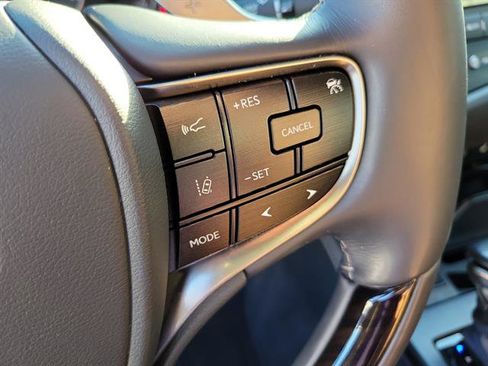 Used 2019 Lexus ES 350 w/ Luxury Package image 42