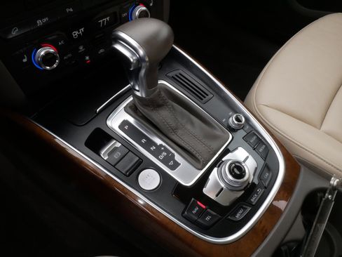 Used 2015 Audi Q5 2.0T Premium Plus w/ Technology Package image 24