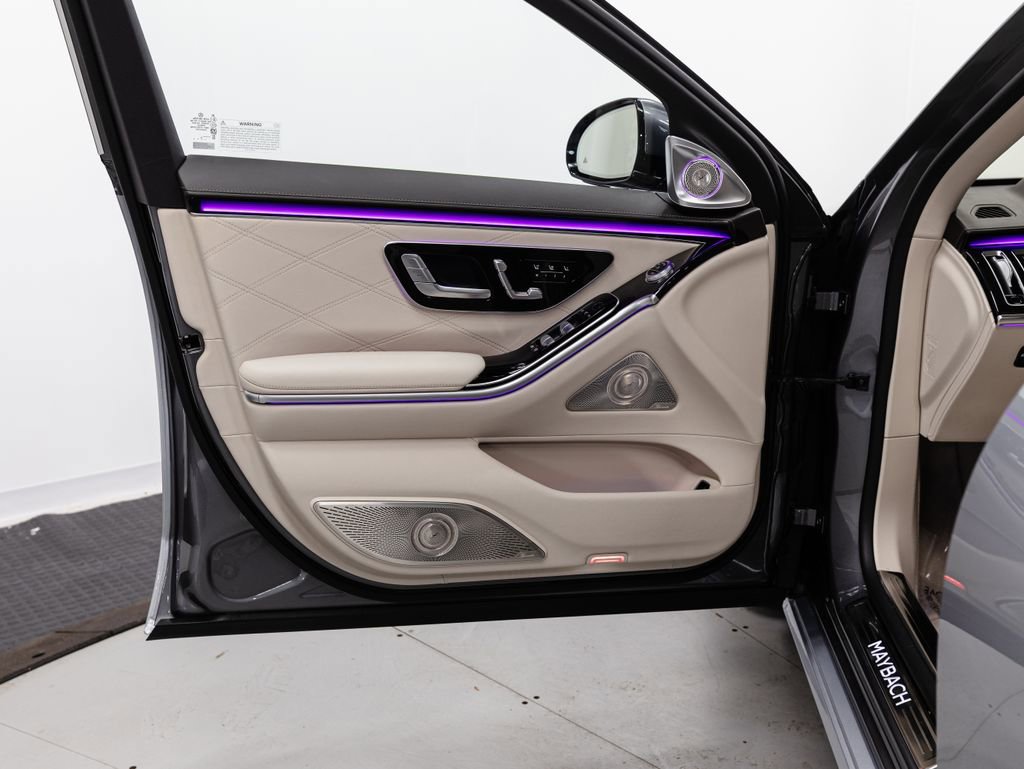 Used 2024 Mercedes-Benz Maybach S 580 4MATIC image 5
