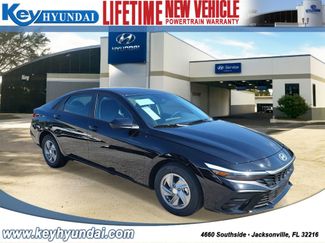 New 2026 Hyundai Elantra SE video 1