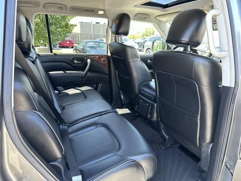 Used 2018 INFINITI QX80 4WD w/ Driver Assistance Package image 38