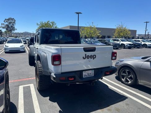 Used 2021 Jeep Gladiator Mojave AWD/4WD image 2