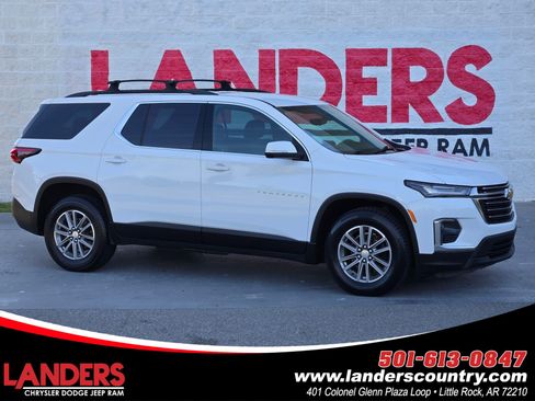 Used 2022 Chevrolet Traverse LT AWD/4WD image 1
