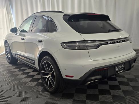 Certified 2023 Porsche Macan AWD/4WD image 3