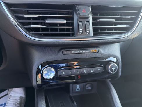 Used 2023 Ford Escape Platinum image 17