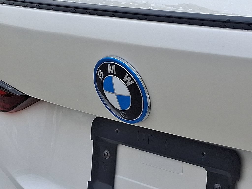Used 2023 BMW i4 eDrive40 w/ M Sport Package RWD image 32
