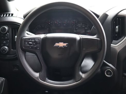 Used 2022 Chevrolet Silverado 1500 Custom AWD/4WD image 18