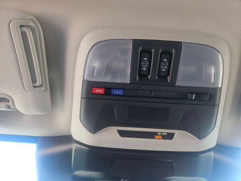 Used 2025 Subaru Crosstrek 2.5i Limited w/ Popular Package #3A image 18