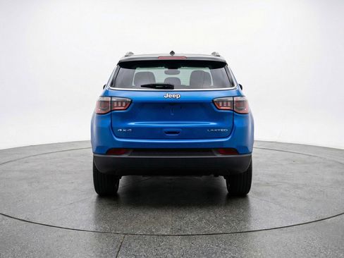 Used 2025 Jeep Compass Limited image 7